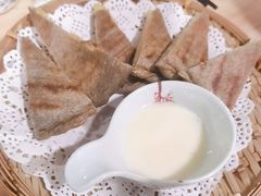-桥边小楼·手工云南菜·古城观景小楼