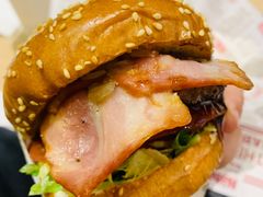 -The Habit Burger Grill 哈比特汉堡(爱琴海店)