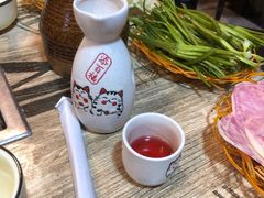 杨梅酒-香香腊排骨.野生菌火塘总店(束河店)