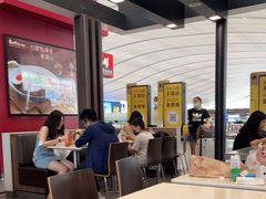 大堂-麦当劳(深圳北站高铁店)