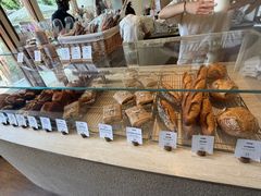 -VERIE BAKEHOUSE