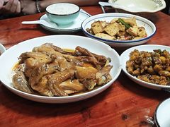 -芦茨金富饭庄·25年老字号·专做稻草鸡
