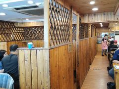 -老东镇啤酒屋海鲜加工·蒸汽海鲜·海鲜烧烤(台东店)