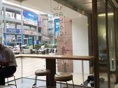 -顶东面包花园·生日蛋糕(世博店)