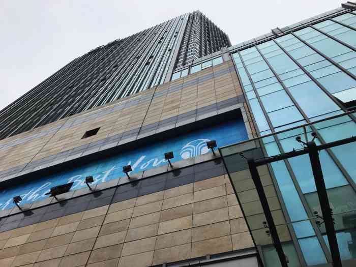 汇阳广场-"田林路商圈其实已经很成熟了,但是汇阳广场.