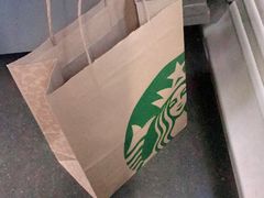 -星巴克(重庆火车北站北广场II店)