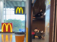 -麦当劳(深圳北站高铁店)