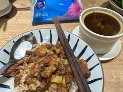 -红猪卤肉饭(大西洋美食城店)