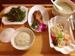 -大美母婴月子中心