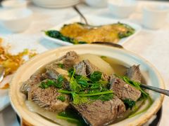清汤炖牛肉-岭南小馆