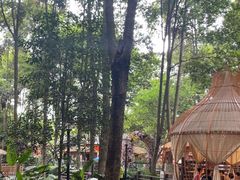 -二荆条·蜀鲜汇城市森林火锅