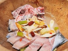 -滇香肴·云南菜蒸汽石锅鱼(云南北路店)