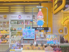 -泡泡玛特POPMART(上海环球港店)