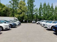 -西郊宾馆-地面停车场