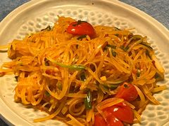 -香巴拉云南餐厅(华莱坞店)