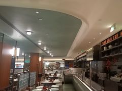 -东方红海鲜百汇(国际大厦店)