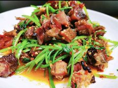 香芹炒腊鸡-湘阁里辣(南联锦泰城店)