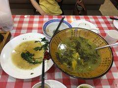 -鲁班小馆(政四街店)