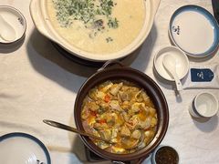 大砂锅炖鱼头汤-丹江渔村(上地店)