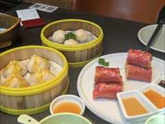 -蝴蝶里·粤菜·点心(滨江龙湖店)