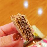 迪士尼奶痞7️⃣层威化🥪 真的很香脆 还有榛子味哦🌰