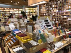 -猫的天空之城概念书店(印象城购物中心店)