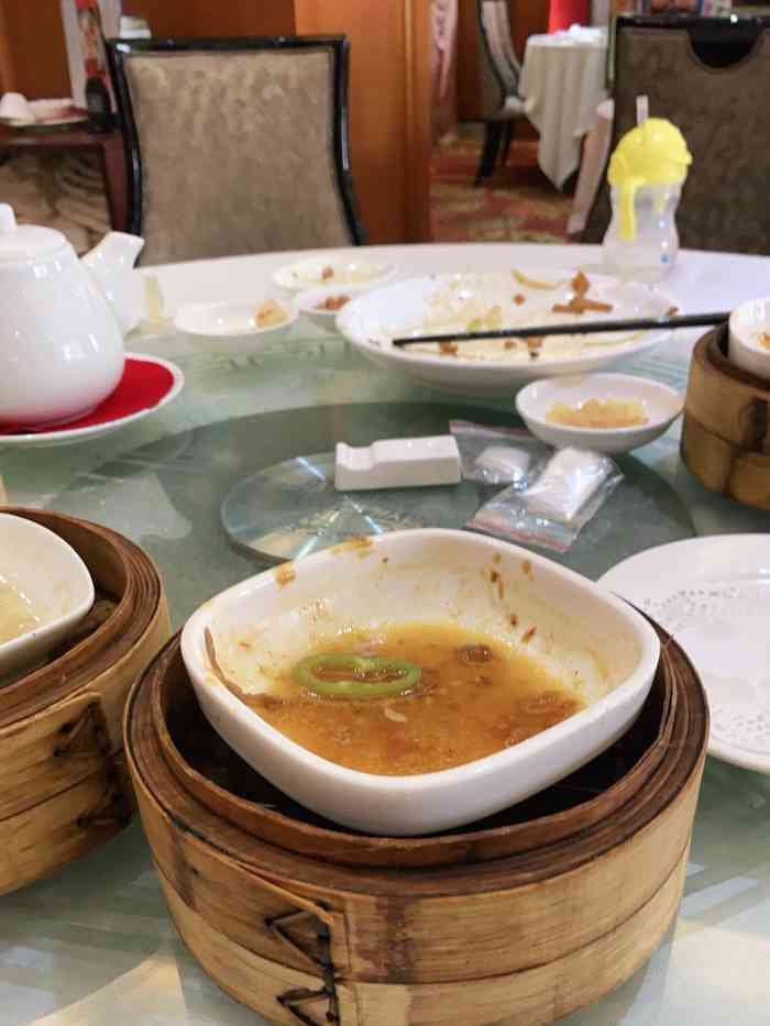 潮福城大酒楼(福新西路店)-"[薄荷]环境:还是那样 很有吃广式的味.