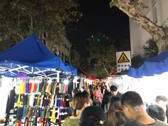 -吴山路夜市