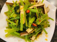 芹菜香干-小街天府