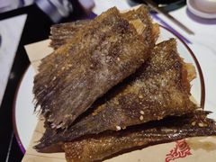 鱼尾-啤仕多·啤客国潮跳舞BAR(保俶路店)