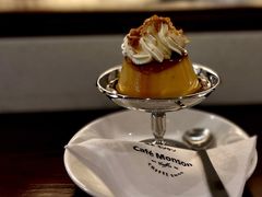 -Café Monson