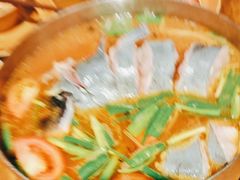 -亮欢寨酸汤鱼(沙冲路店)