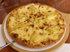 爆果肉榴莲披萨-魏斯理汉堡(西安沣东吾悦店)