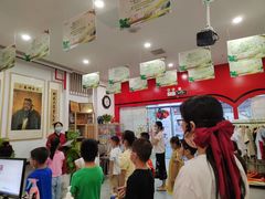 -童学馆·诗书礼乐少儿国学(青年路店)