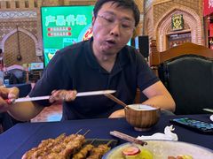 -伊带伊路新疆美食府(呼家楼店)