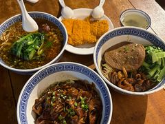 -沪西老弄堂面馆(定西路店)