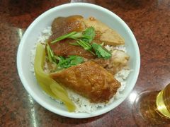 -猪脚洪隆江猪脚饭