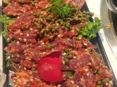 -牛员外鲜切牛肉火锅