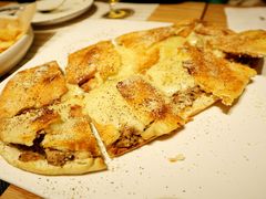 金枪鱼爆浆披萨-造精酿餐厅