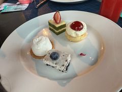 -锦厨国际自助餐厅 · 云端景观 (昆明索菲特大酒店)