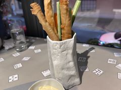 -穹六人间 people 6(岳阳路店)