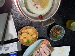 -得意咚瓜·顺德鱼生·冬瓜火锅(深圳首店)