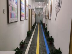 -缤纷鸟美术书法(汉神购物广场校区)