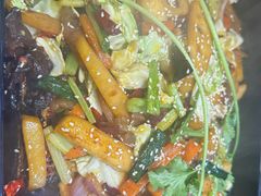 -干老庆贵州留一手烤鱼·地摊火锅(财经大学店)