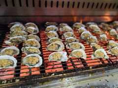 -蚝哥花姐湛江烤生蚝(美丽湾市场店)