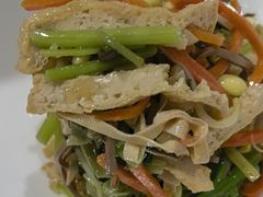 -香山湖渔家大院