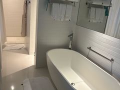 -郑州建业艾美酒店