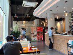 -莲餐厅·湖北菜·潜江小龙虾店(愚园路店)