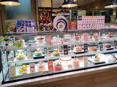 -巴黎贝甜(大宁国际商业广场店)