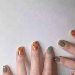 -悦指间美甲美睫